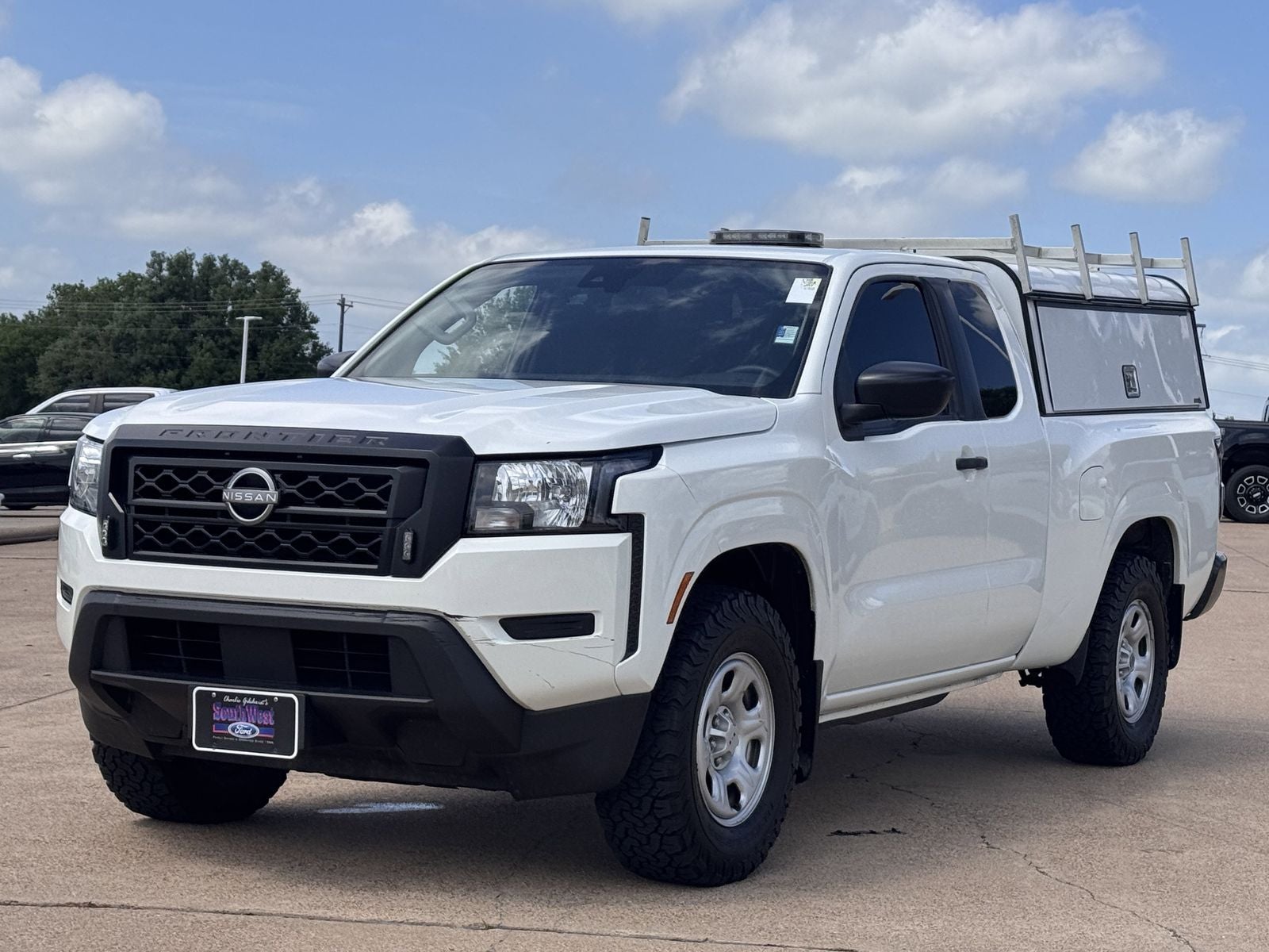 2023 Nissan Frontier S