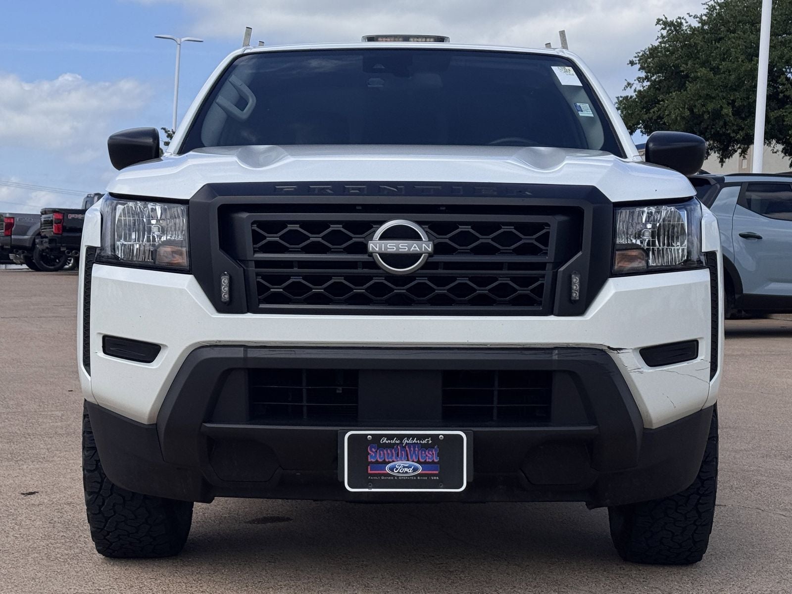 2023 Nissan Frontier S