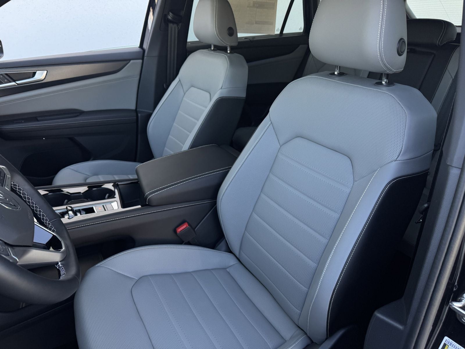 2025 Volkswagen Atlas Cross Sport 2.0T SEL