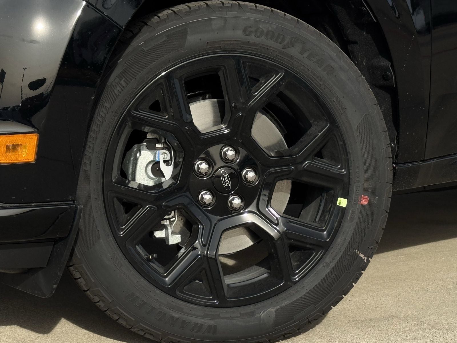 2026 Ford Maverick Lobo Standard