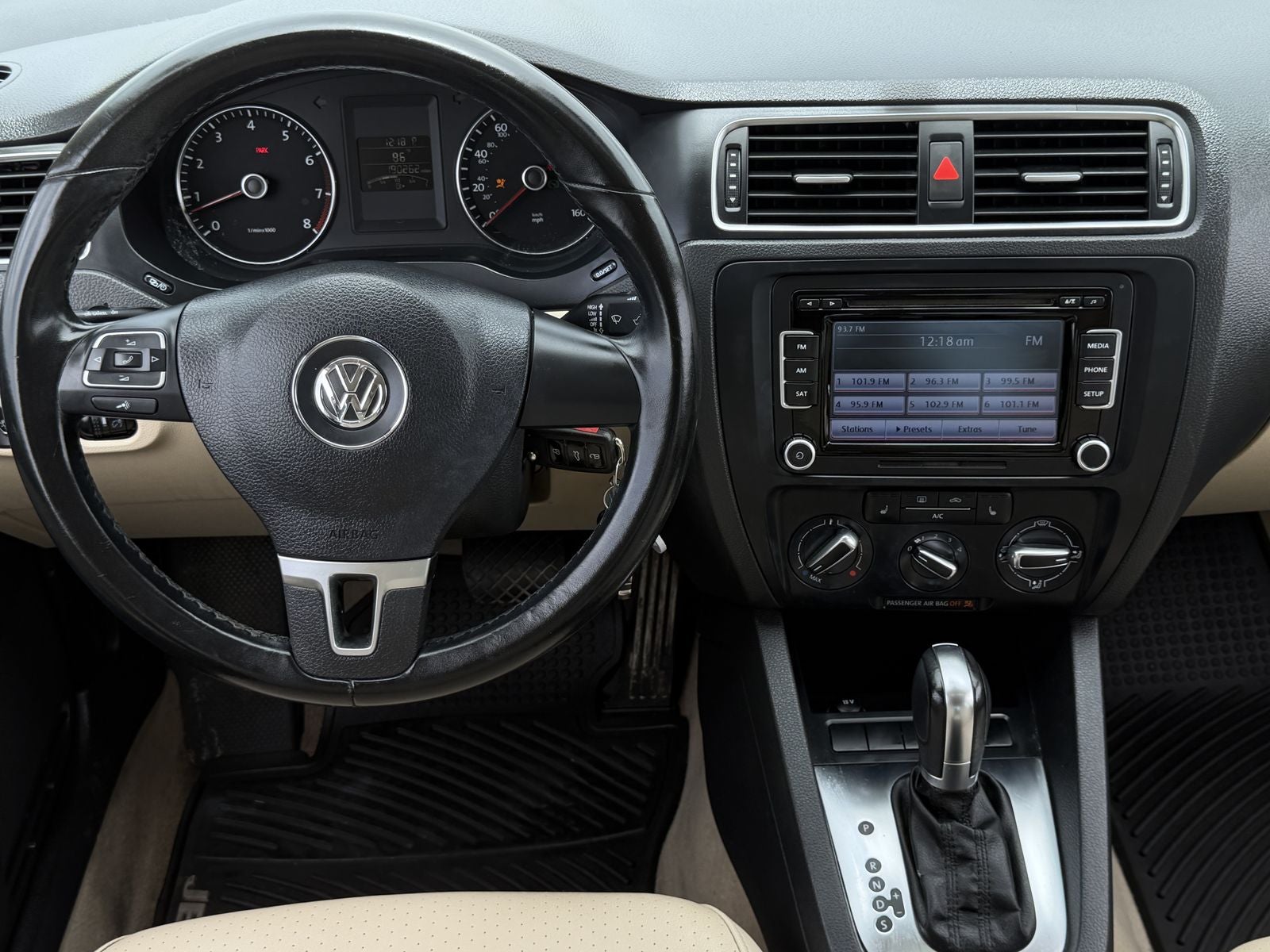 2013 Volkswagen Jetta 2.5L SE Convenience & Sunroof