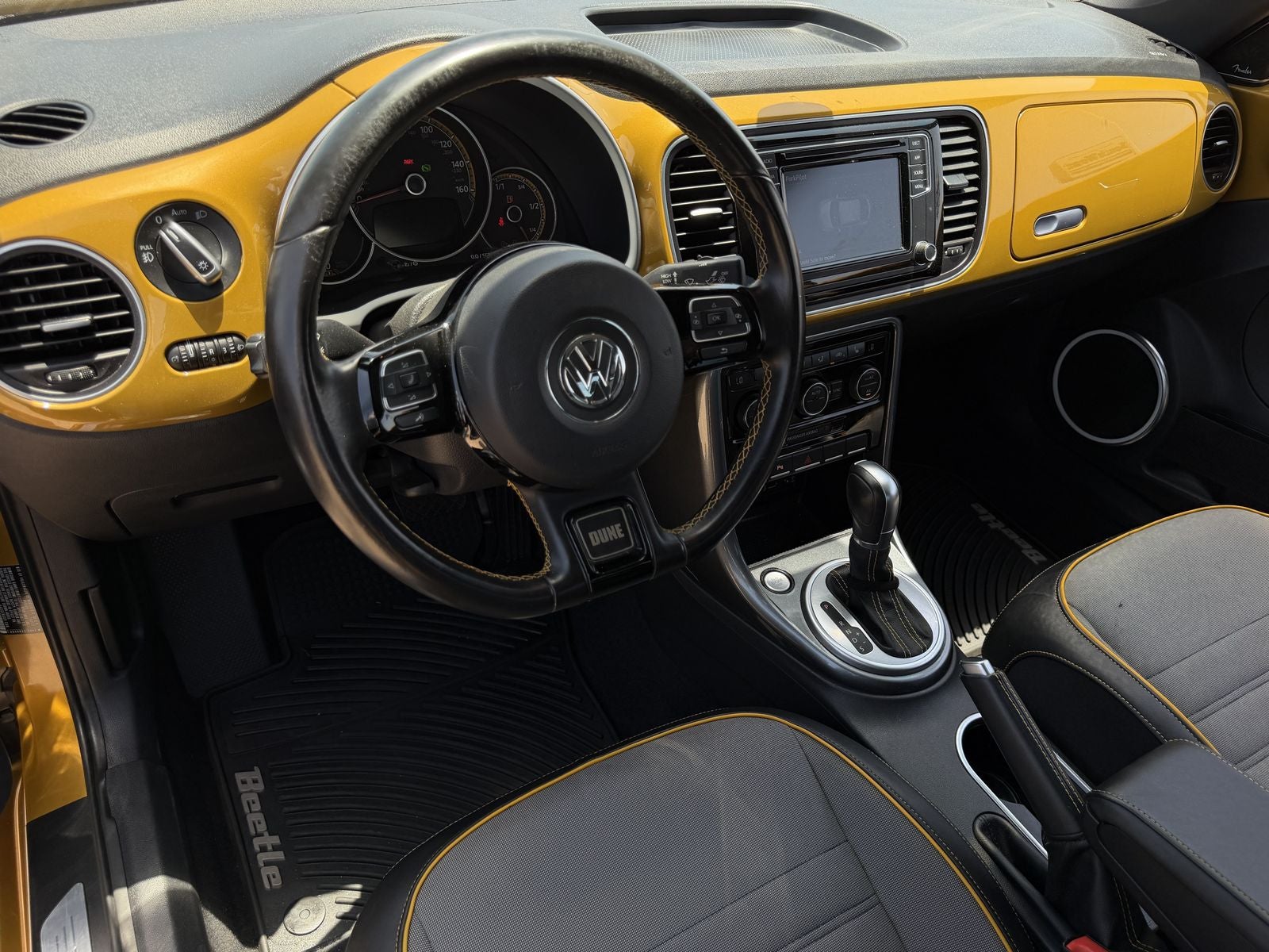 2018 Volkswagen Beetle 2.0T Dune