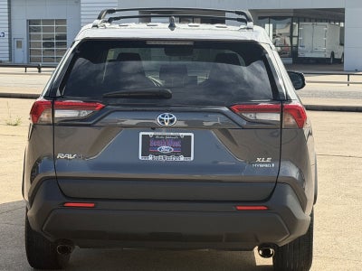 2022 Toyota RAV4 Hybrid XLE