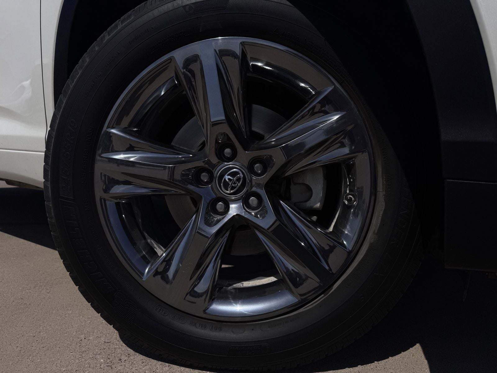 2019 Toyota Highlander Limited Platinum