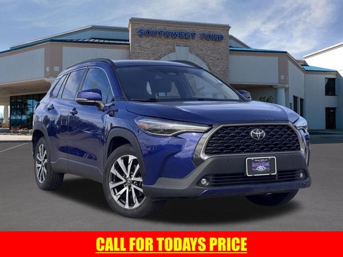 2024 Toyota Corolla Cross XLE