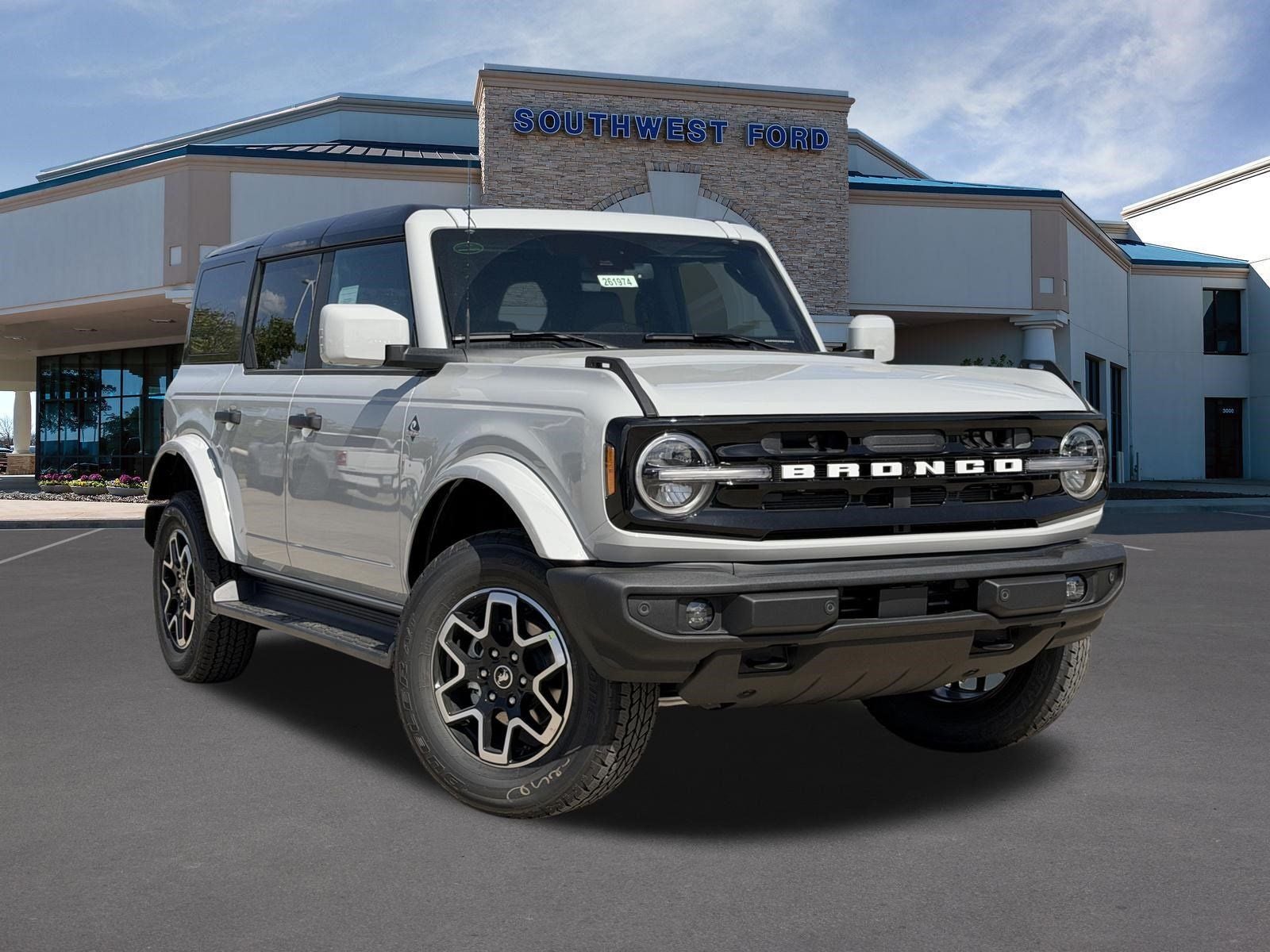 2026 Ford Bronco Outer Banks®