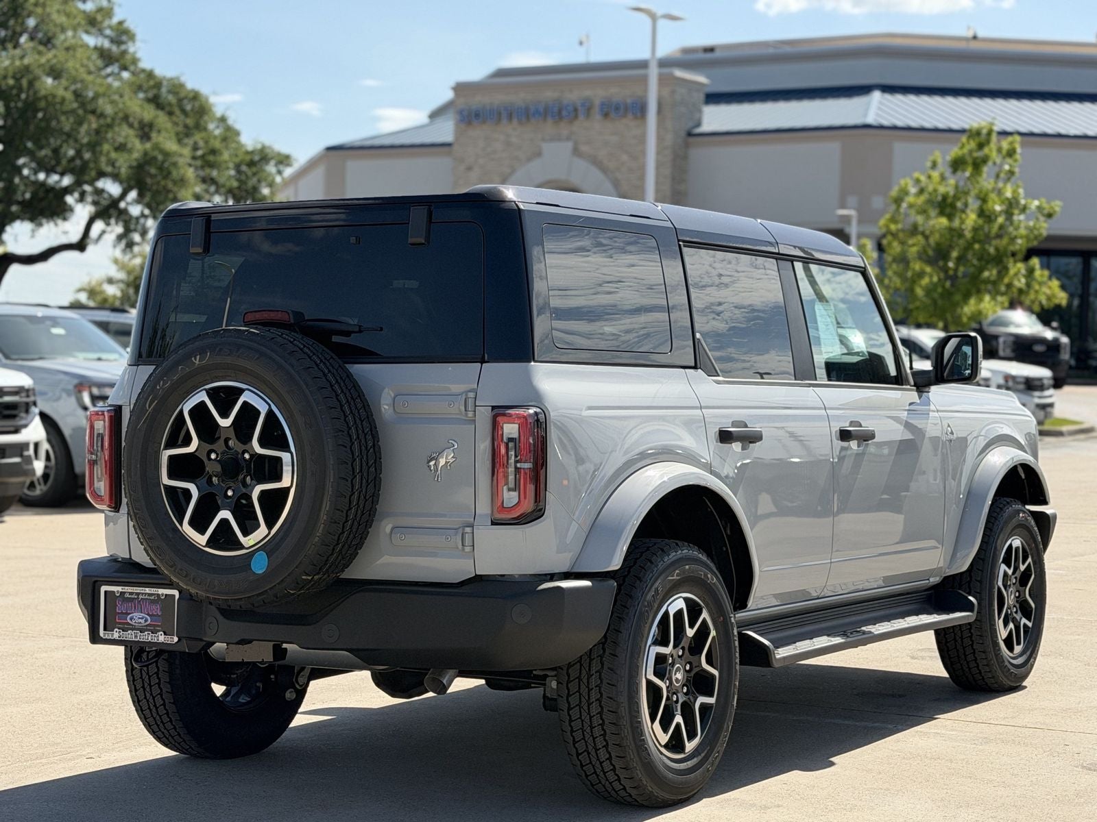 2026 Ford Bronco Outer Banks®