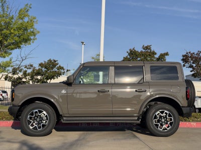 2026 Ford Bronco Outer Banks®