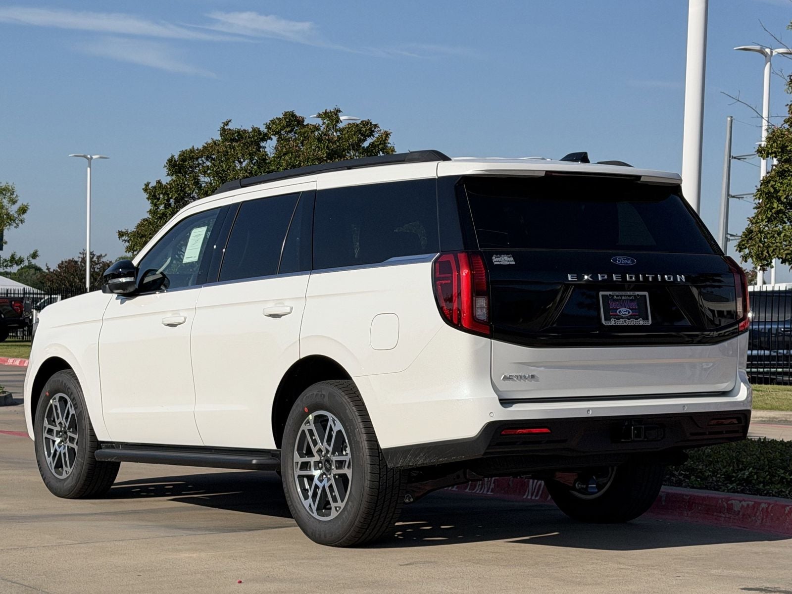 2026 Ford Expedition Active