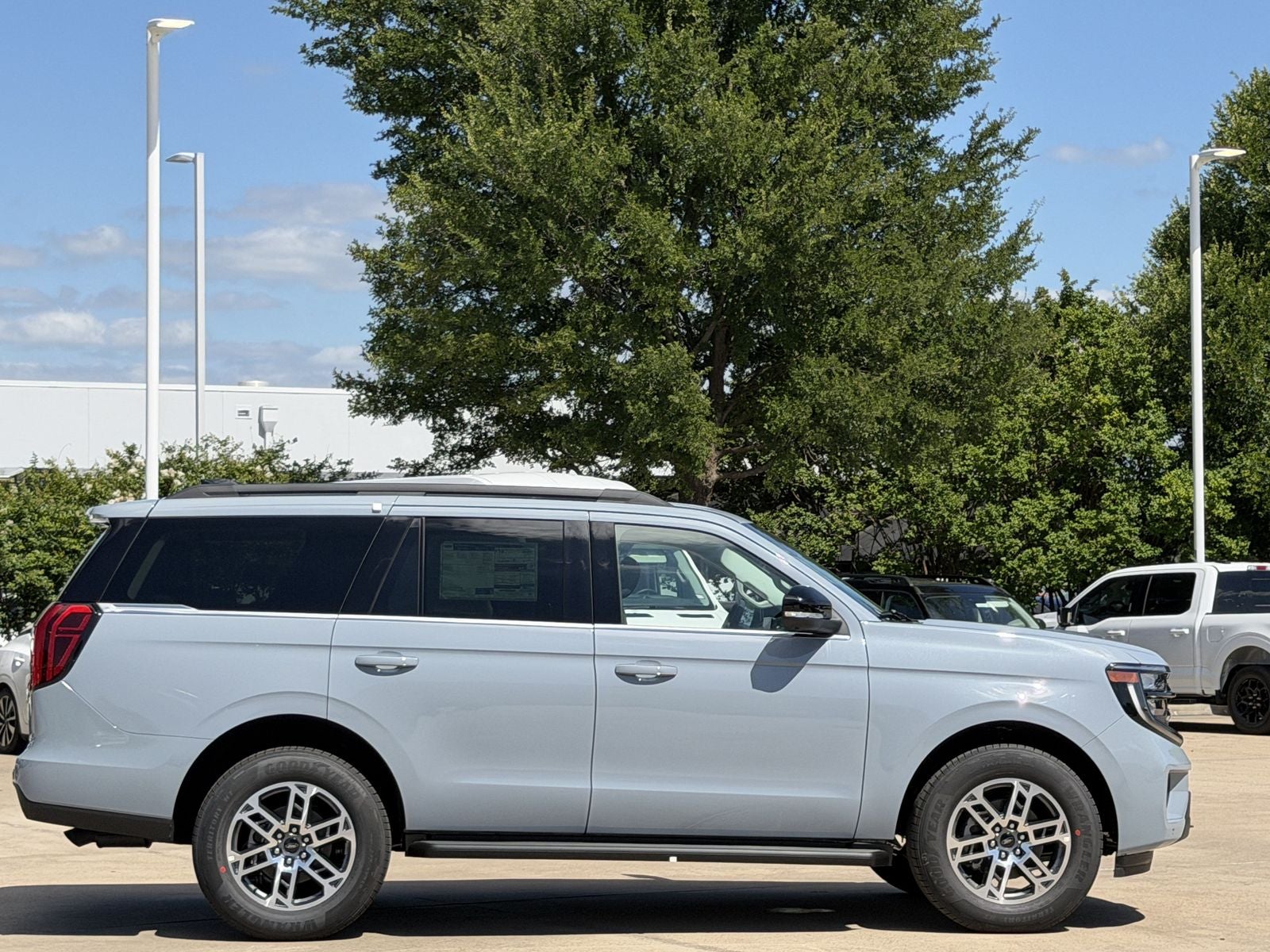 2026 Ford Expedition Active