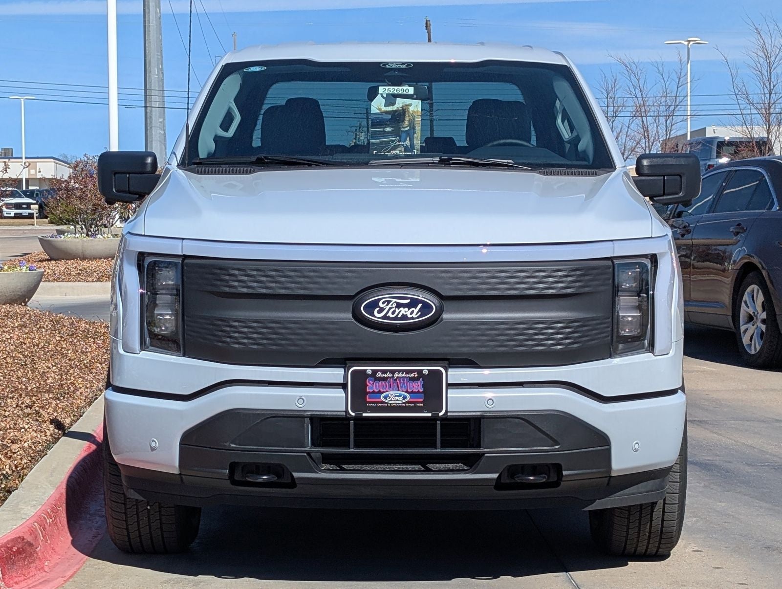 2025 Ford F-150 Lightning Flash