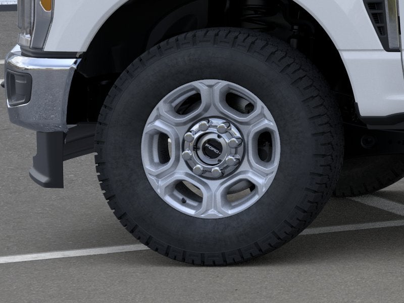 2026 Ford Super Duty F-350® XLT