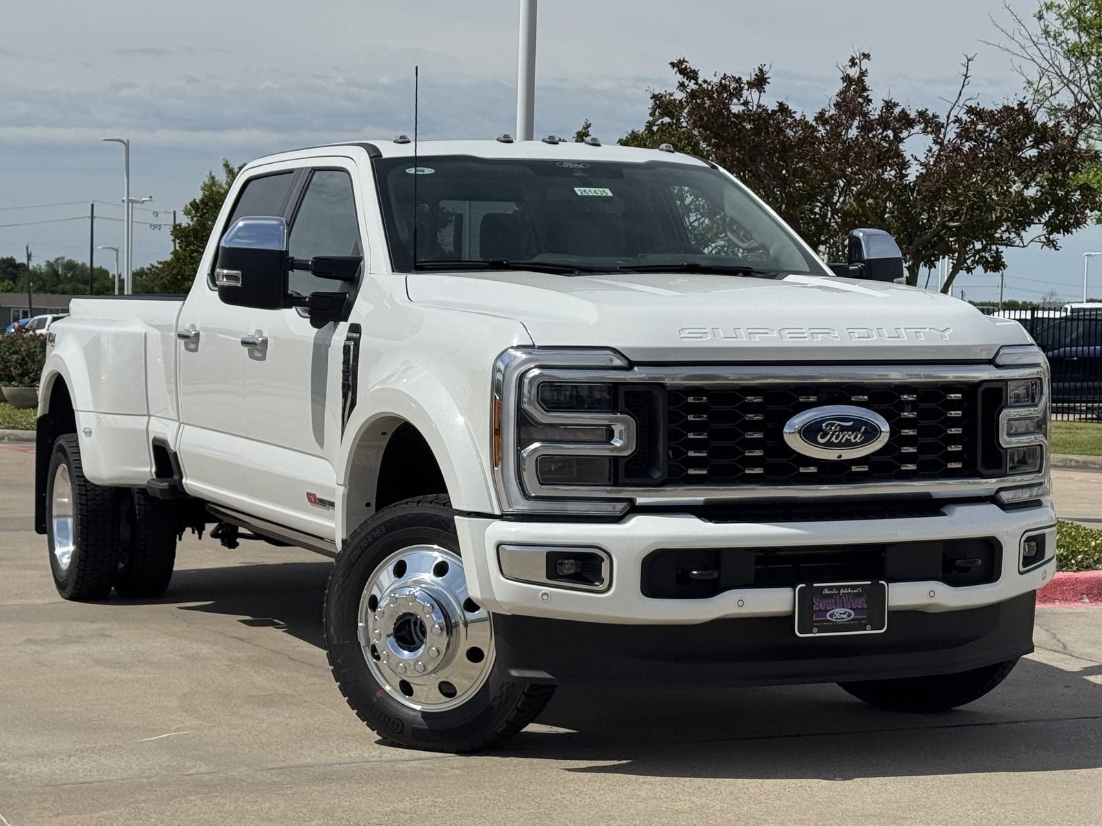 2026 Ford Super Duty F-450® Platinum®