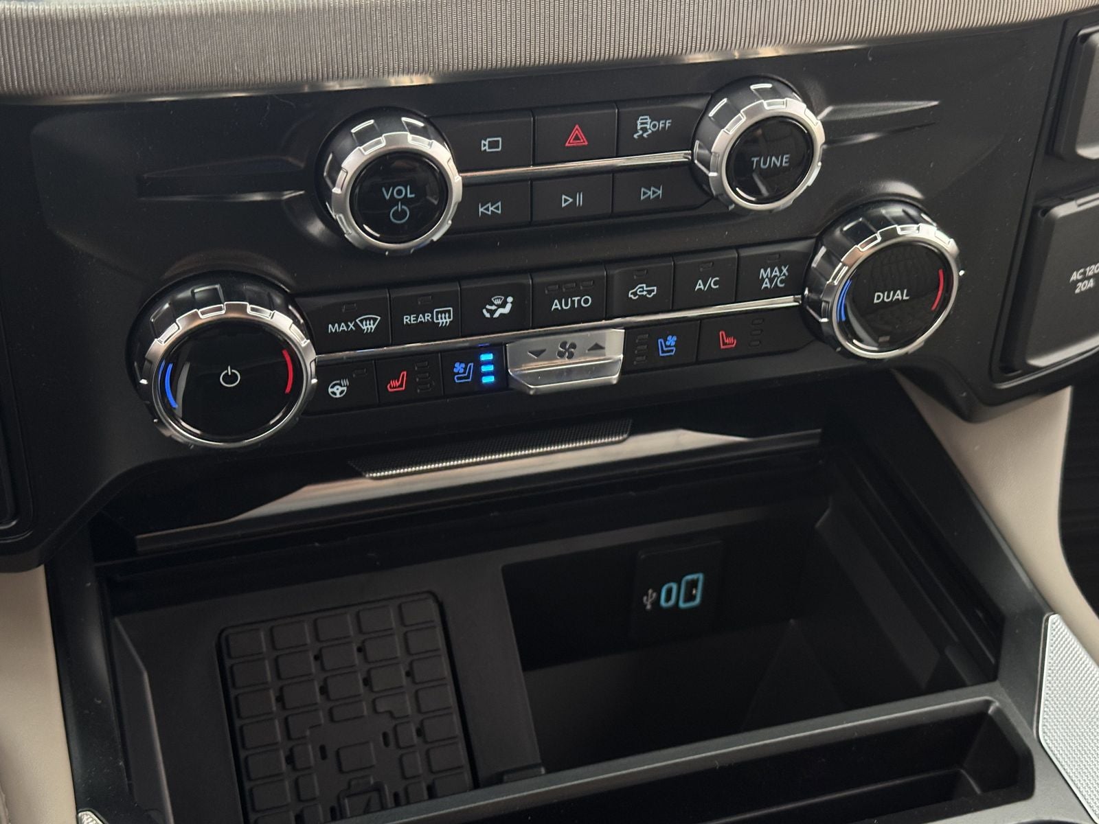 2026 Ford Super Duty F-450® Platinum®