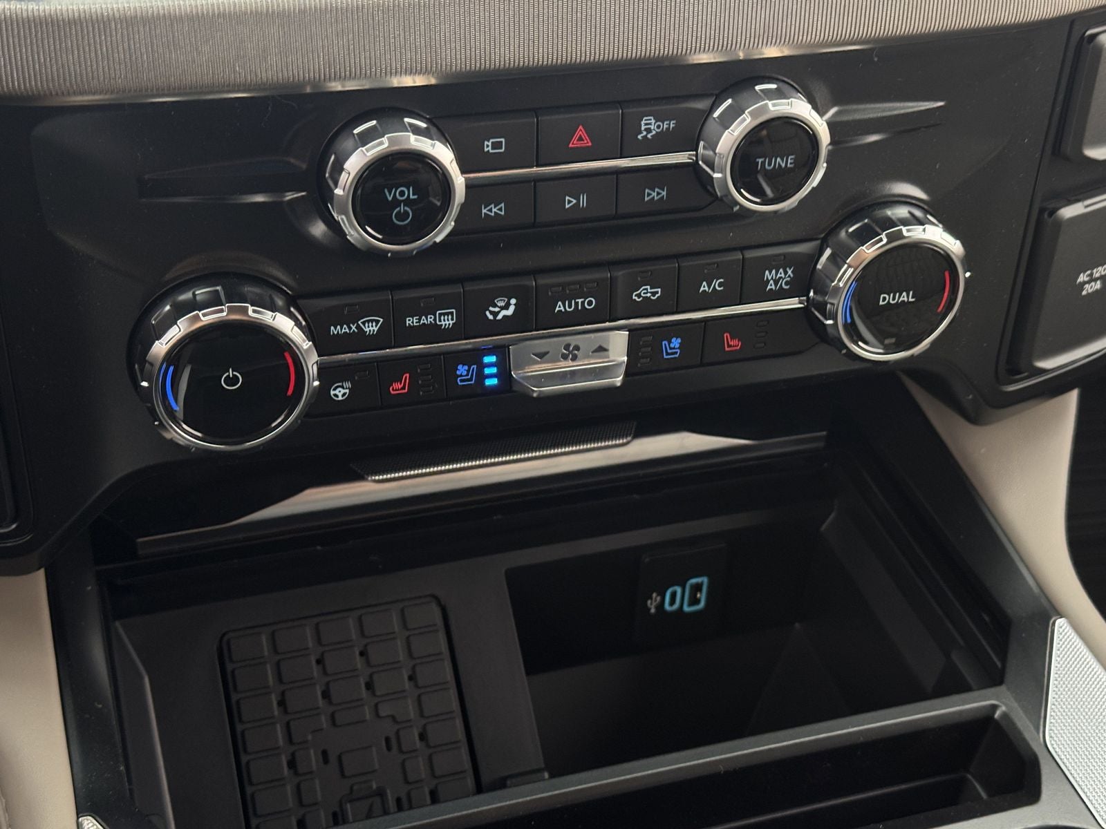 2026 Ford Super Duty F-450® Platinum®