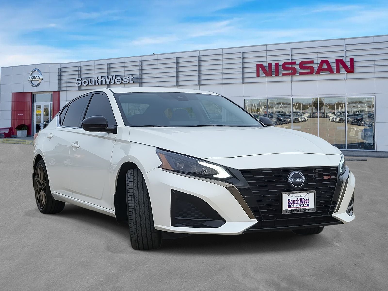 2025 Nissan Altima 2.5 SR