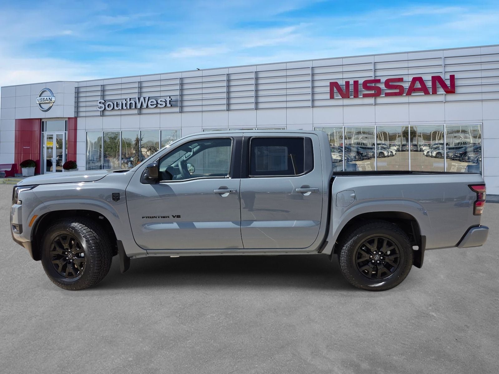 2027 Nissan Frontier SV