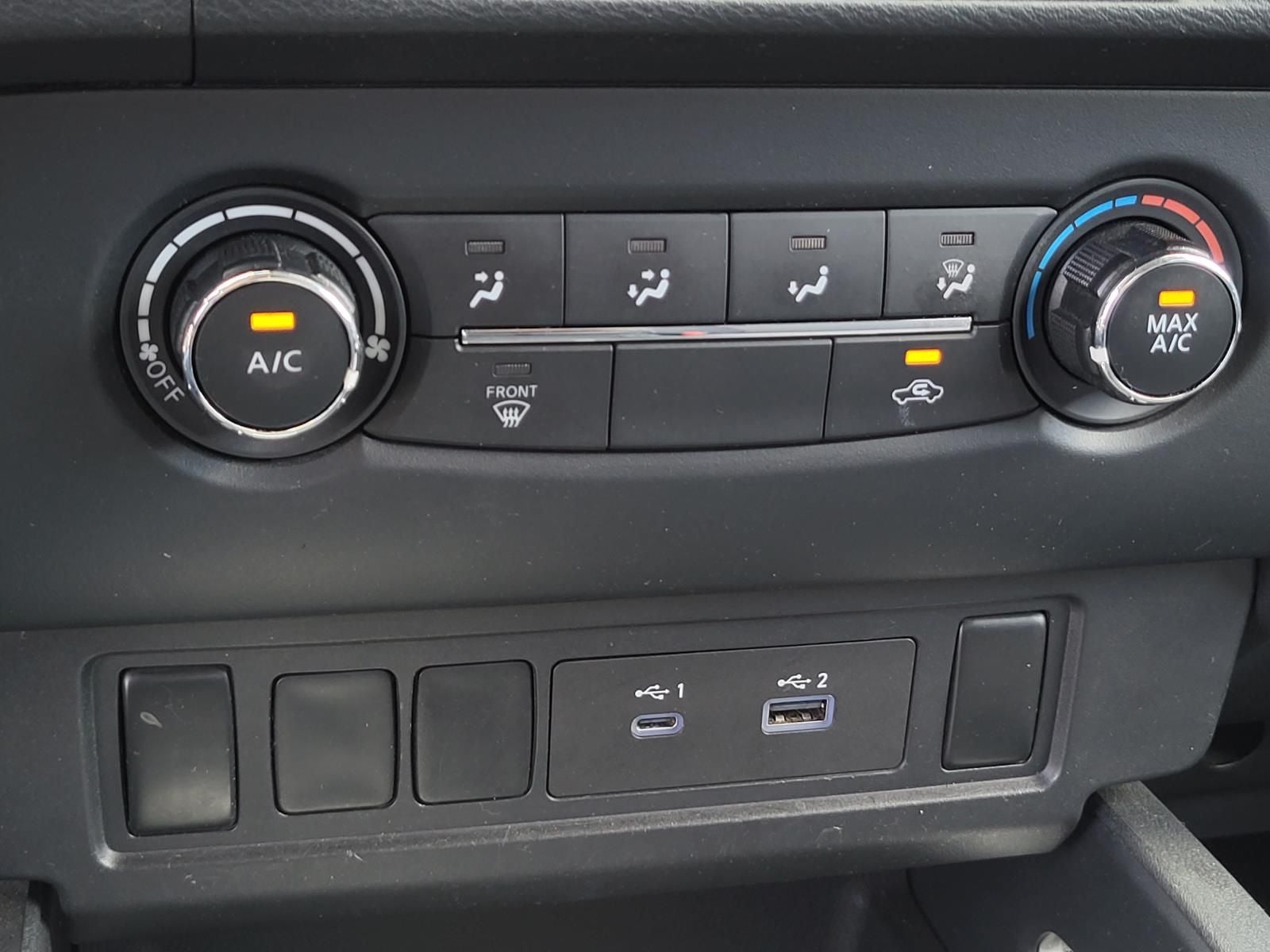 2022 Nissan Frontier SV
