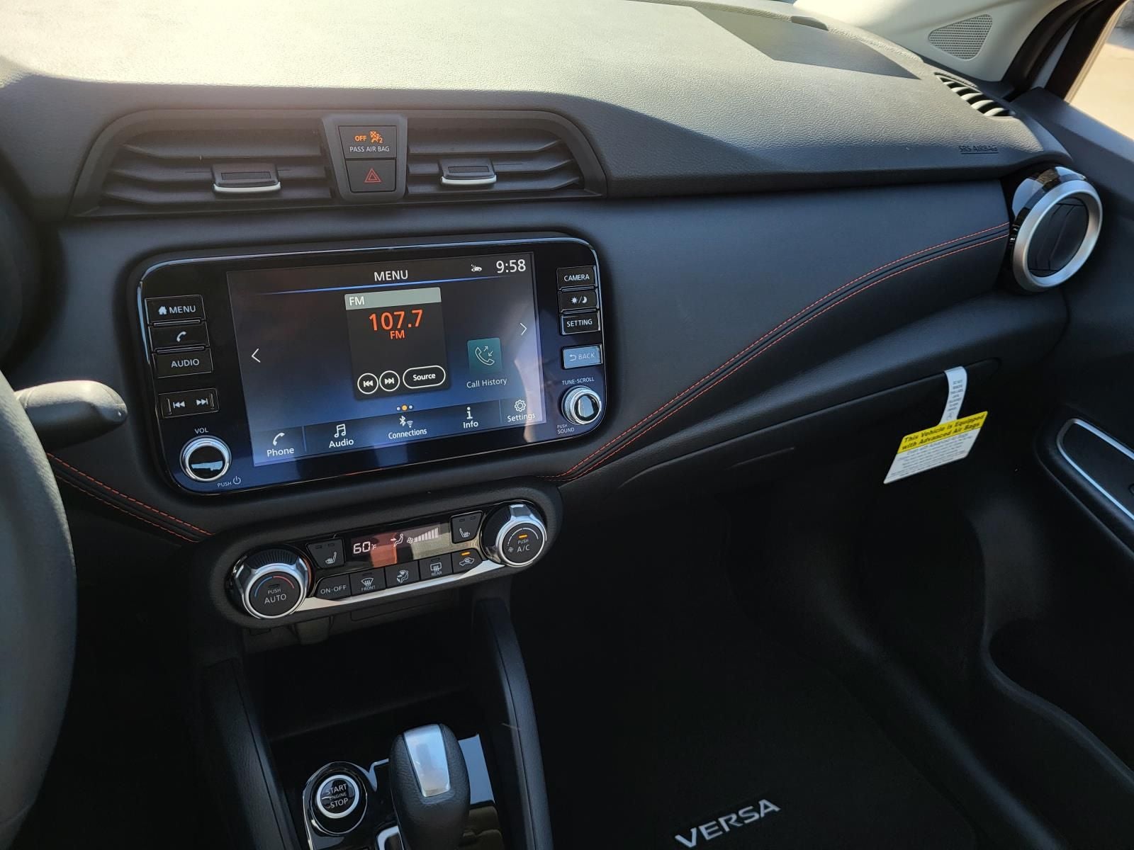 2025 Nissan Versa 1.6 SR