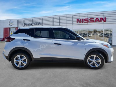 2025 Nissan Kicks Play S
