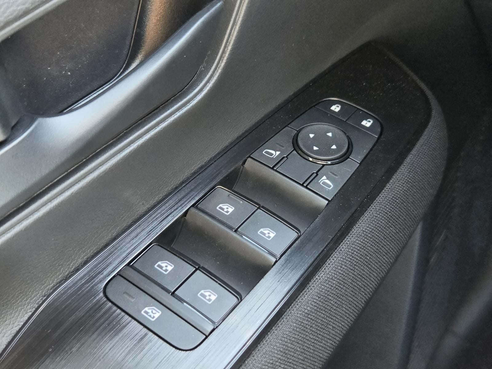 2027 Nissan Kicks S