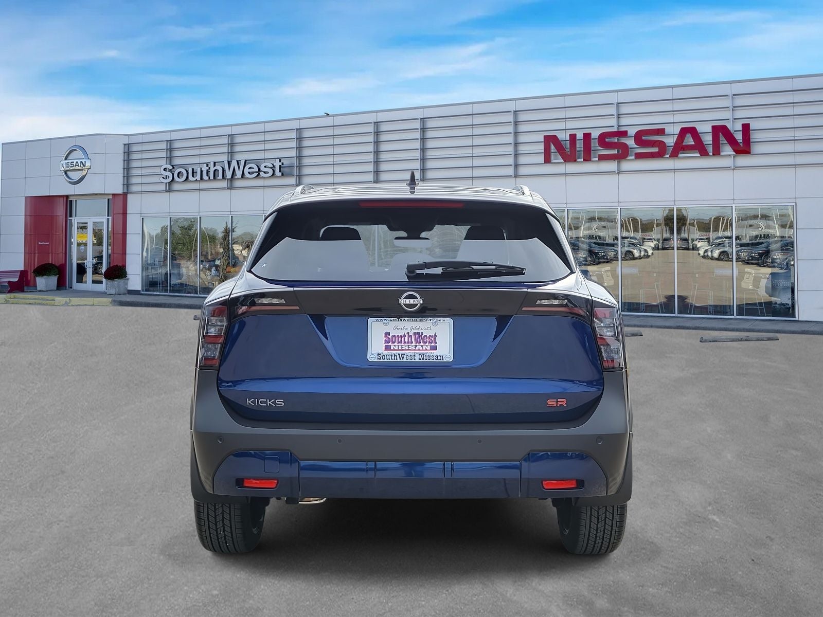 2026 Nissan Kicks SR