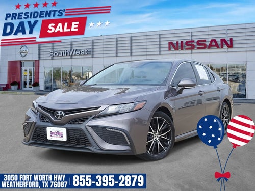 2022 Toyota Camry SE