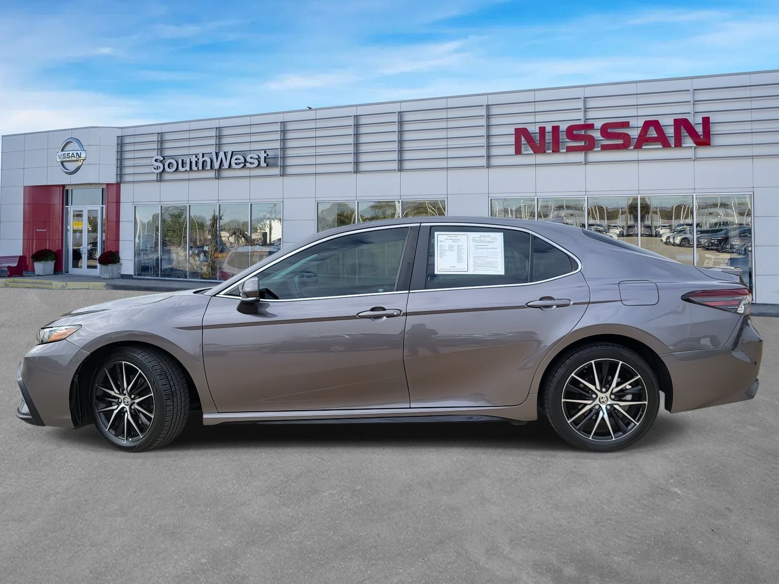 2022 Toyota Camry SE