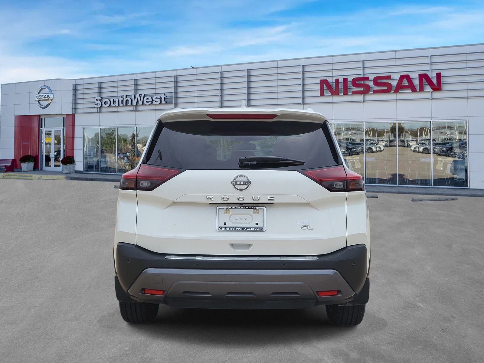 2022 Nissan Rogue SL