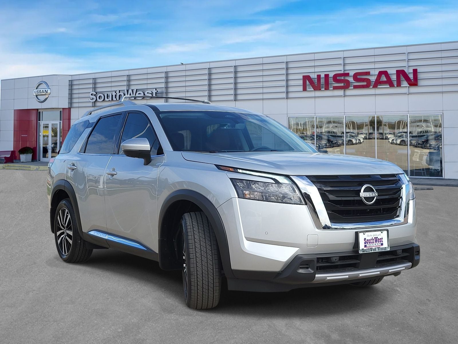 2025 Nissan Pathfinder Platinum