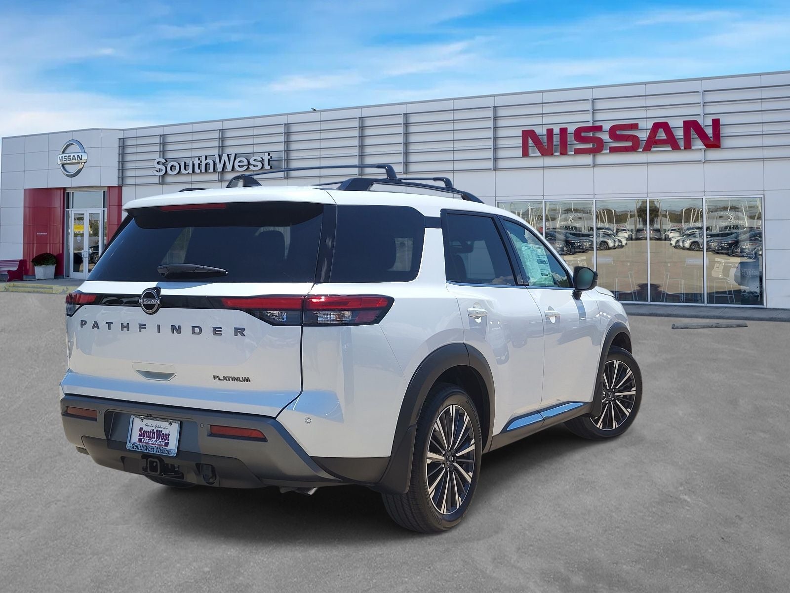 2026 Nissan Pathfinder Platinum