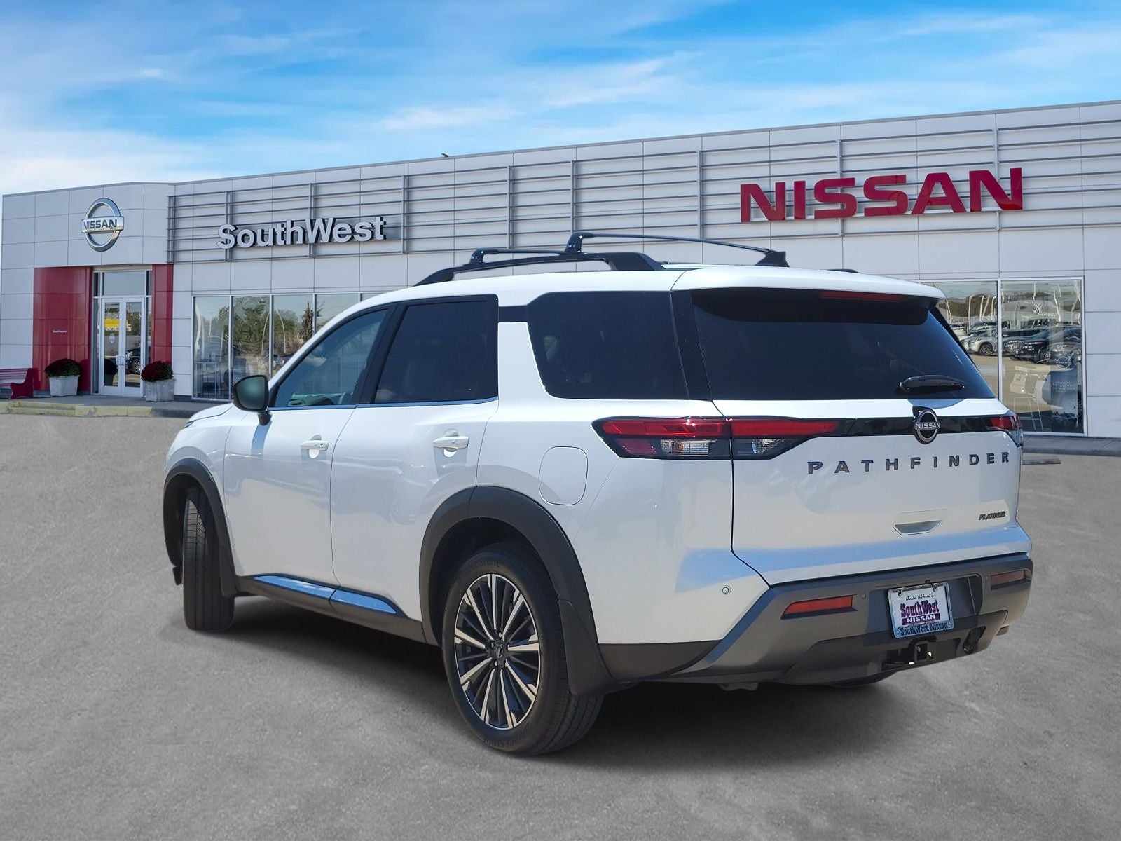 2026 Nissan Pathfinder Platinum