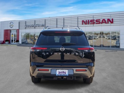 2026 Nissan Pathfinder Platinum