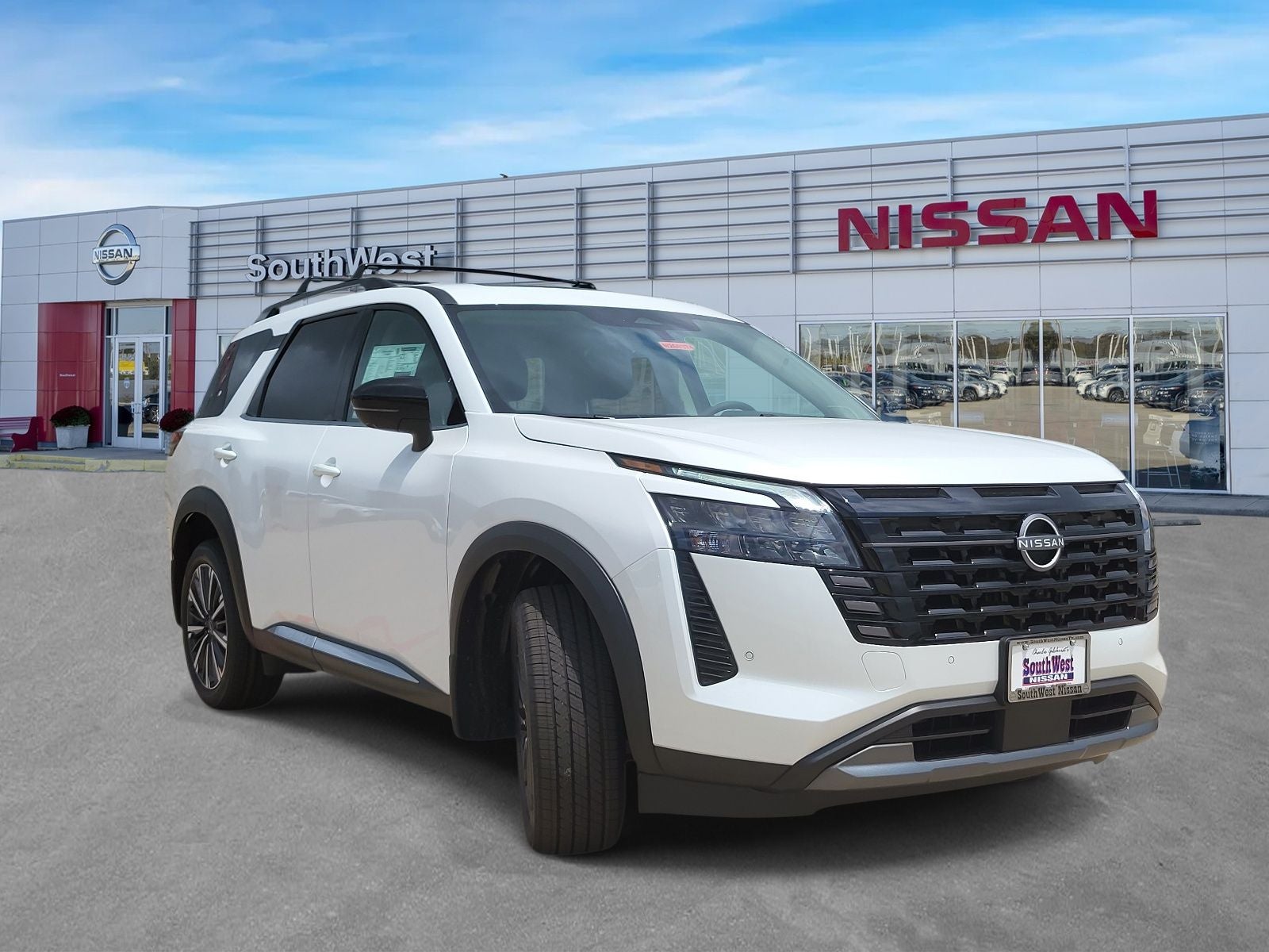 2026 Nissan Pathfinder Platinum
