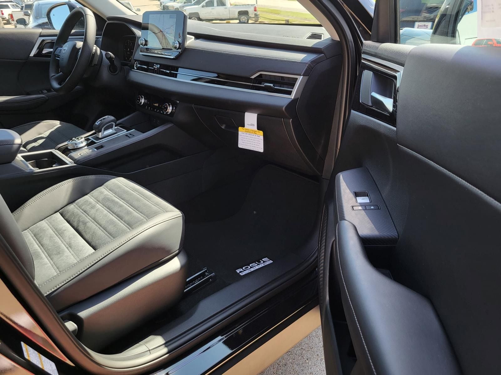 2026 Nissan Rogue SL