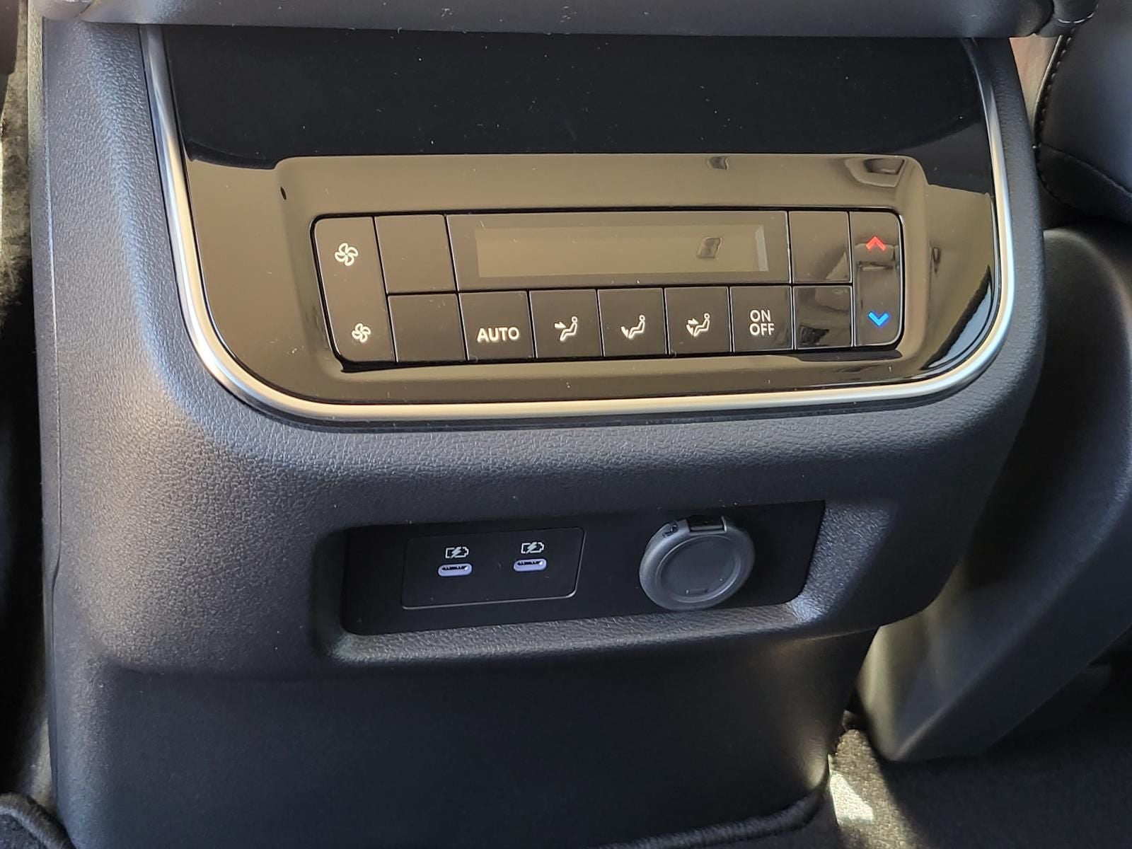 2026 Nissan Armada SV