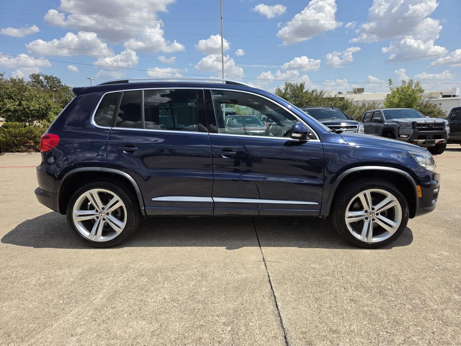 2014 Volkswagen Tiguan R-Line
