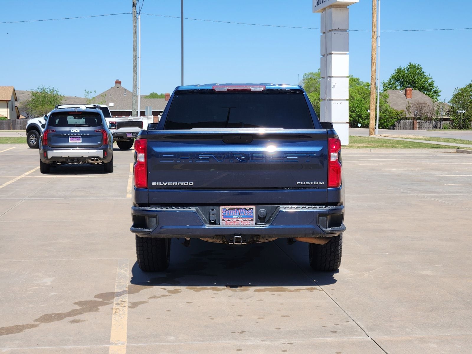 2022 Chevrolet Silverado 1500 LTD Custom