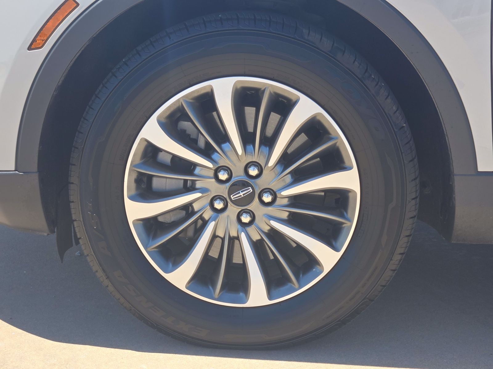 2022 Lincoln Nautilus Standard