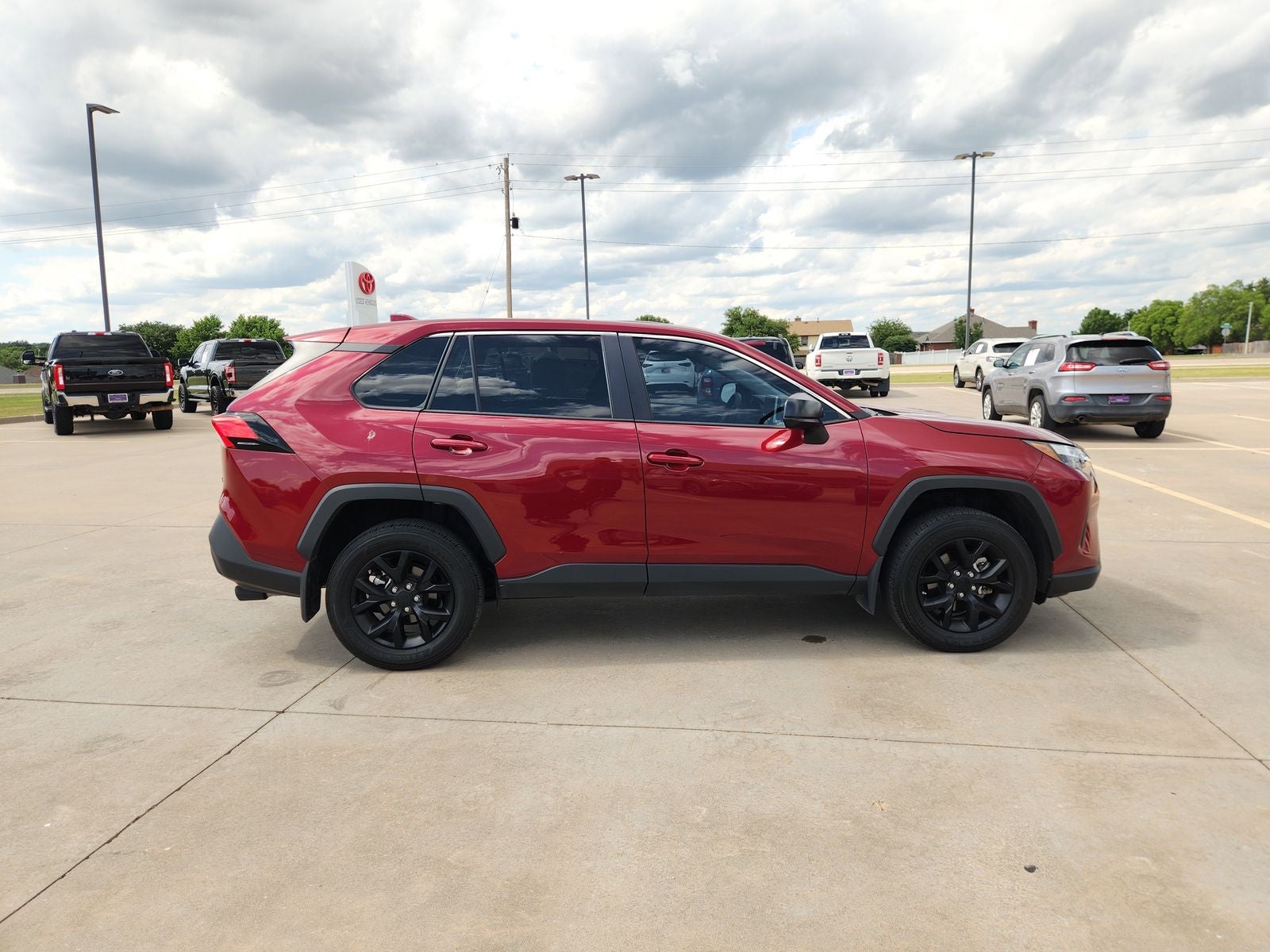 2024 Toyota RAV4 LE