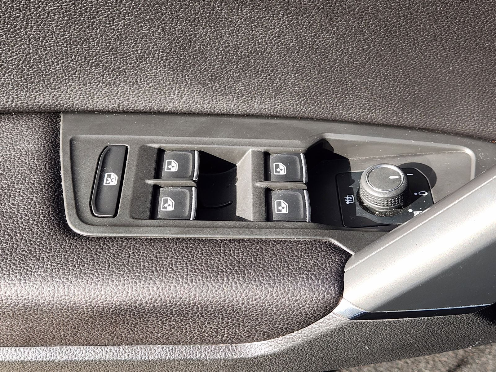 2020 Volkswagen Tiguan 2.0T SE 4Motion