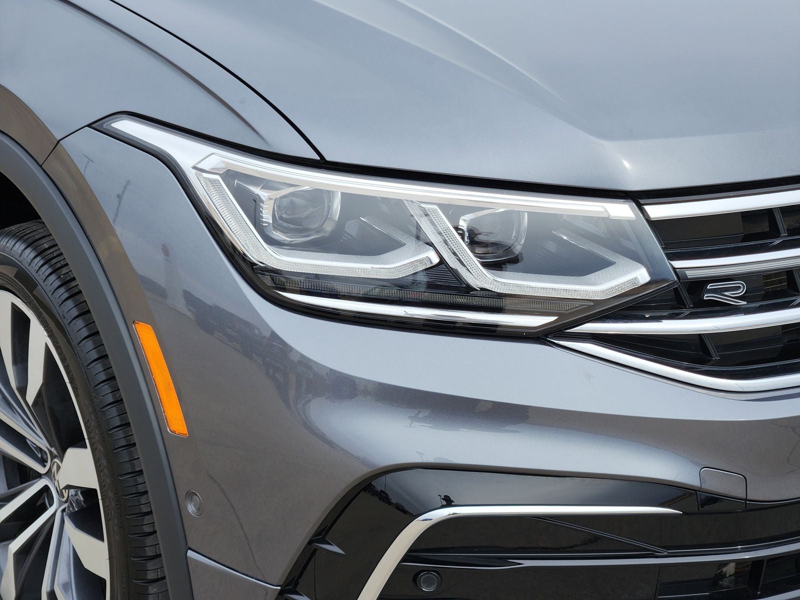 2022 Volkswagen Tiguan 2.0T SEL R-Line