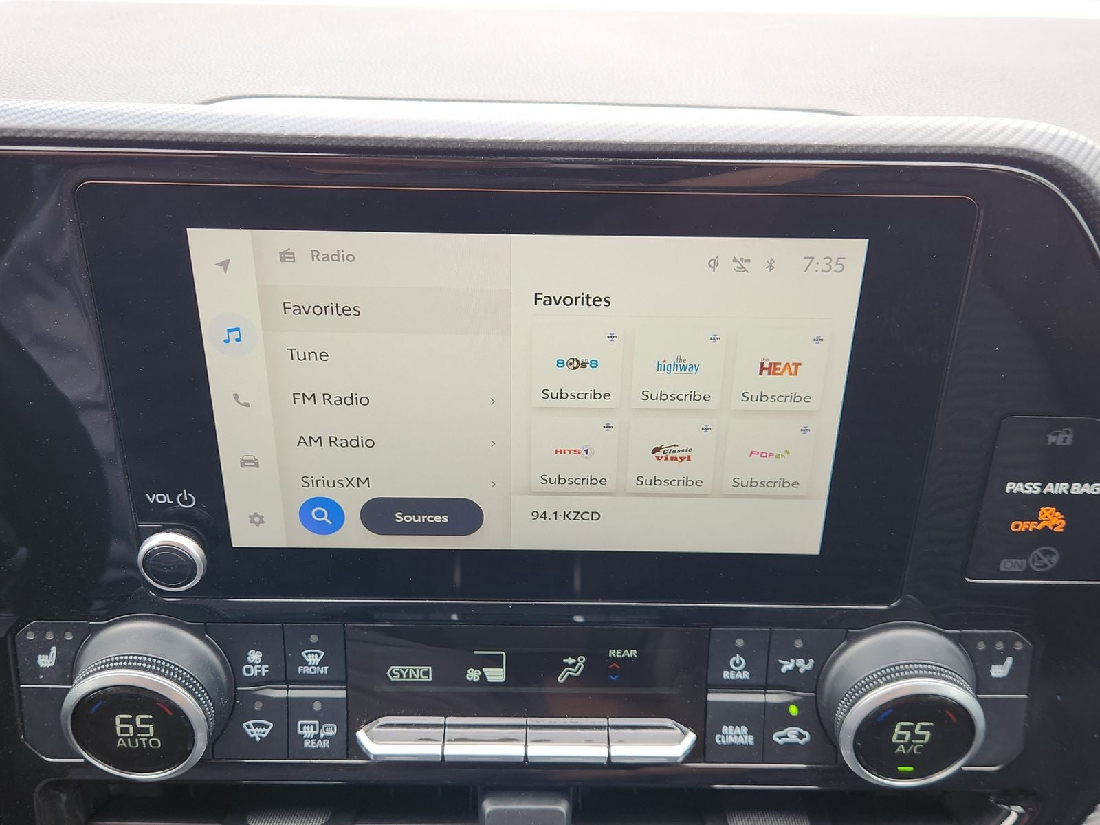 2024 Toyota Highlander Base