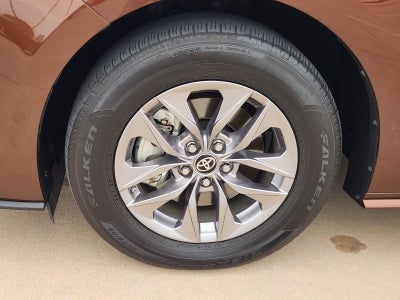 2023 Toyota Sienna XLE 8 Passenger