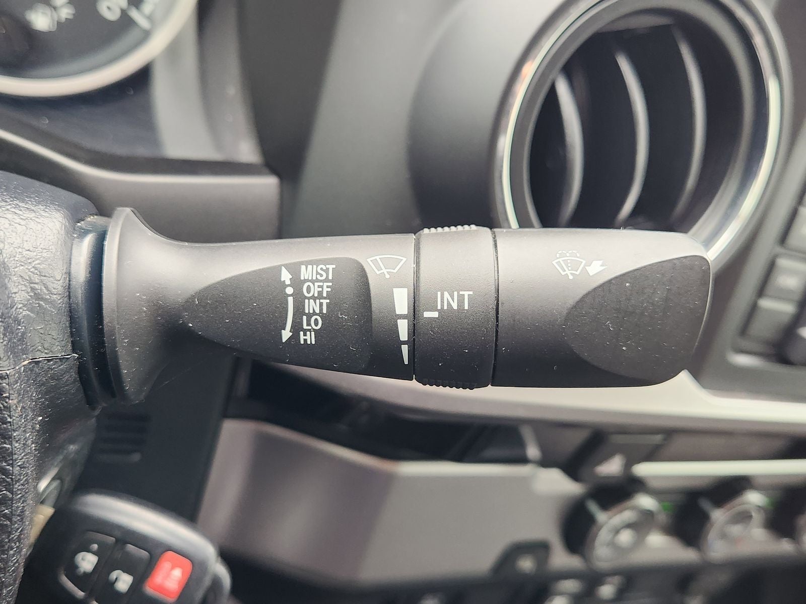 2018 Toyota Tacoma SR5 V6