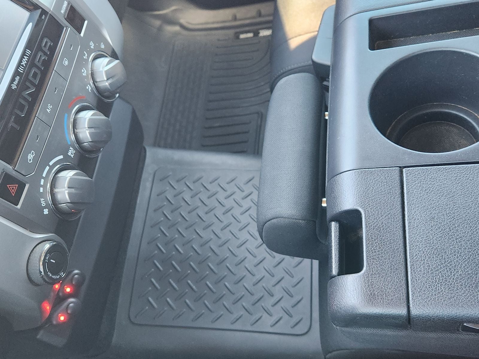 2017 Toyota Tundra SR5