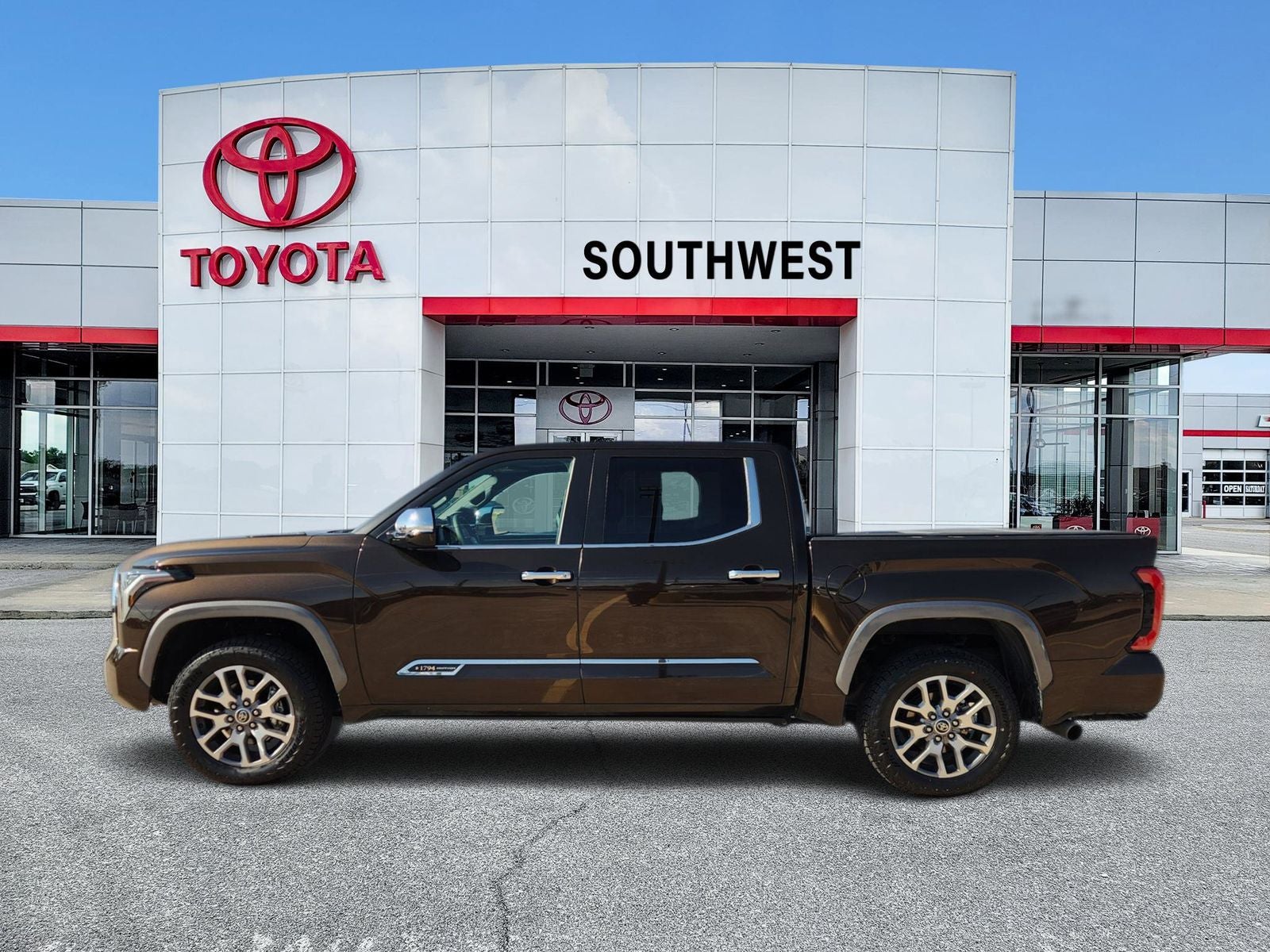2024 Toyota Tundra Hybrid 1794 Edition