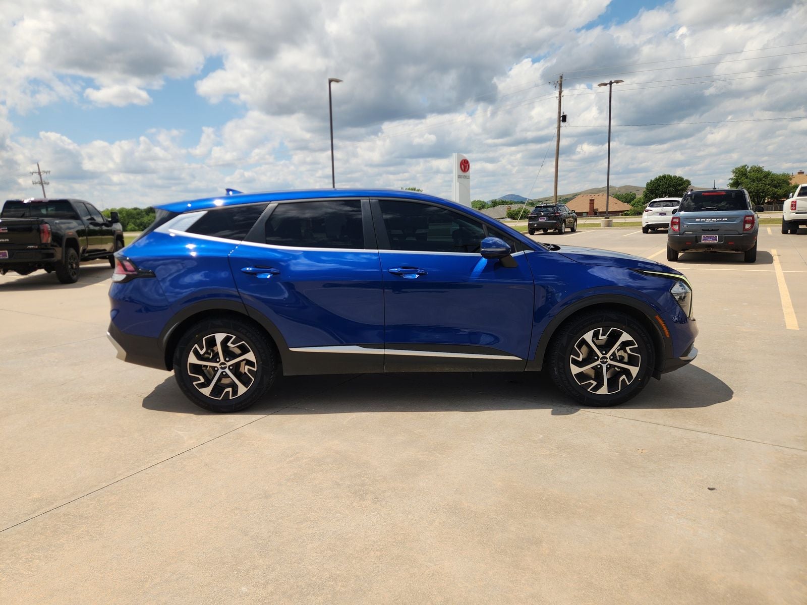 2023 Kia Sportage EX