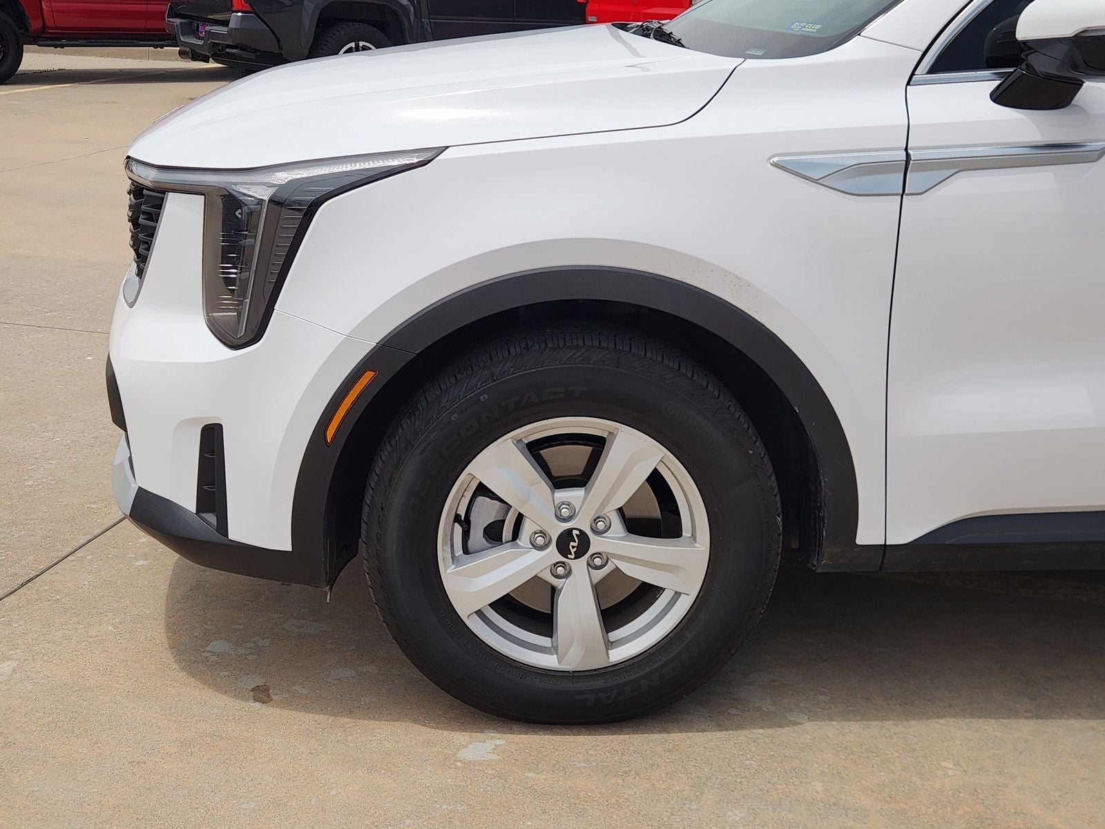 2025 Kia Sorento LX