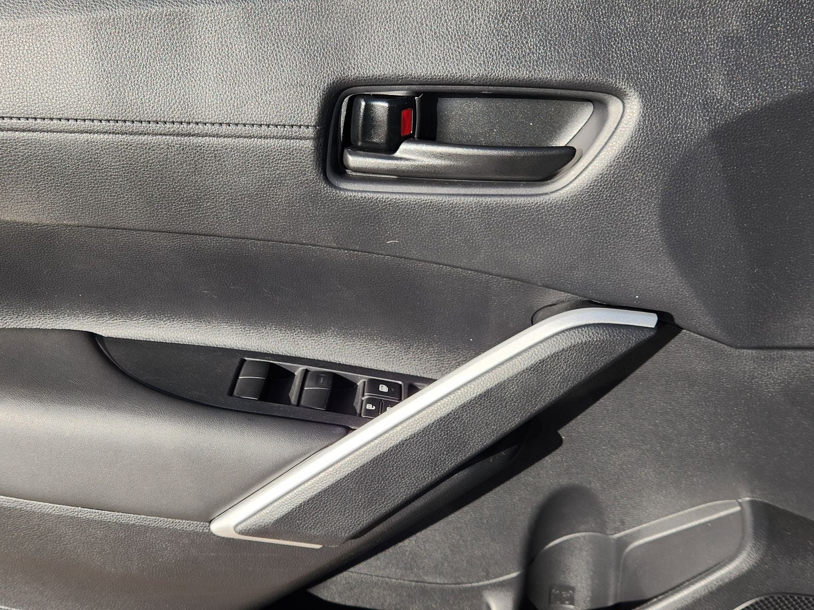 2025 Toyota Corolla Cross Hybrid SE